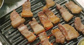 오늘은 삼겹살데이, 대형마트-정육점서 특가 세일…맛있는 고기 고르는 법?