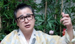 서갑숙, 연극 굿모닝 배뱅이로 6년만에 무대 컴백