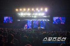 [리뷰] 2015 안산M밸리록페스티벌, ‘이것이 록이다’ 최고의 무대를 선사한 푸 파이터스