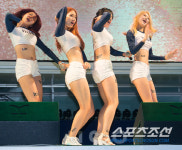 [포토] 레드캣, 화끈하게~