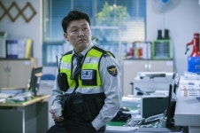 눈에 들어오는 김민재…베테랑 이어 마을서도 특급 존재감