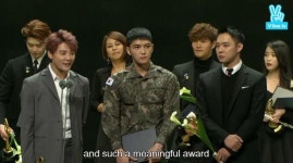 JYJ, 아이돌 최초로 국무총리표창 받아. 입대 재중-유천도 참석