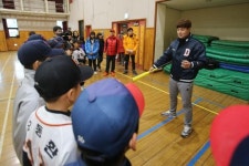 두산 베어스, 영일초에서 일일야구교실 진행