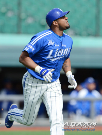 [포토] 발디리스, 첫 안타는 언제쯤?