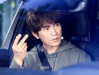 [배우를 논하다①] 딴따라 지성, 대상의 무게를 견뎌라