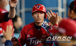 [포토] 김호령 '다시 리드잡는 홈 쇄도'
