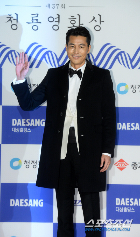 정우성, 청룡영화상 참석 아버지로서 책임 다하겠다