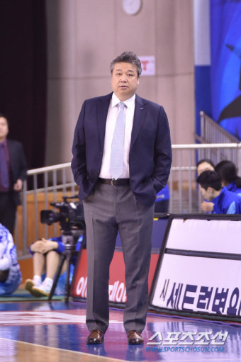 삼성생명 임근배 감독 