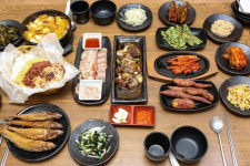 볼거리 풍부한 함양에서 즐기는 오곡정식 맛집 인기