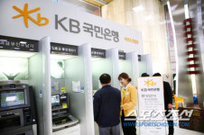 KB국민은행, 은행 거래 편의 ↑ 스마트매니저 배치