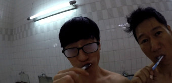 '런닝맨' 유재석, 촬영 중 상반신 노출…'쇄골미남' 인증