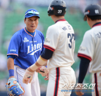 [포토] 이승엽, 잠실 두산전도 이제 마지막이야~