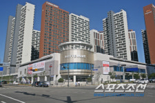 롯데마트, 15일 오픈 김포한강점에 슈즈 멀티 브랜드숍 스매싱나인 운영