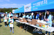 [포토] 열심히 운동하고 간식도 먹고~