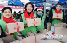 홈플러스의 나눔 플러스…송년회 대신 전국 자원봉사 실시
