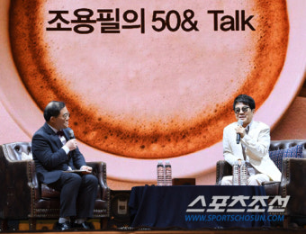 [포토] 조용필 '음악이 좋아서 여기까지~'