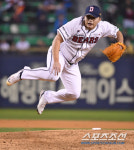 [포토] 김정후 두산의 공중부양