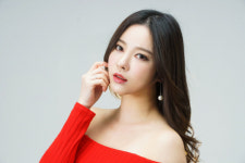 [단독]가수 신나라, 오늘(17일) 교통사고…머리 등 전신타박상