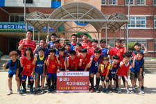 꺄악~ 축구선수다 상주 상무, 신나는 여중학교 습격사건