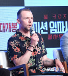 사이먼 페그 미션임파서블 인기 이유? 바로 나 때문! 너스레