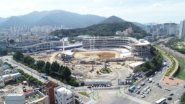 메이저리그급 新창원구장, 교통-더위 문제 해결방안 있나
