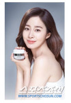 셀큐어의 건조한 가을에도 촉촉하고 탄탄한 피부를 위한 환절기 뷰티 관리 팁