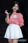 [포토] 여주인공 조하, 애교 넘치는 하트