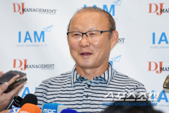 [포토] '쌀딩크' 박항서 감독의 흐뭇한 미소!