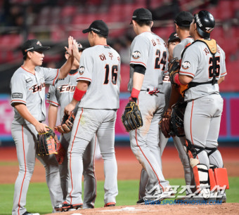 [포토] 2위탈환 한화, 내일도 승리한다!