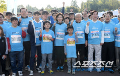 [포토] 2018 슈퍼블루마라톤 파이팅! 장애인과 비장애인이 함께!