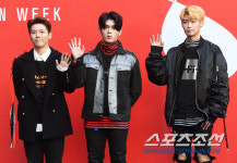 [포토] 뉴타운 보이즈, 훈훈함 가득한 손인사