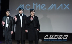 [포토] 엠씨더맥스, 2019년을 새 앨범과 함께 시작!