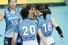 챔프전 못지않은 열기, 이재영 24득점 흥국생명 GS칼텍스 3대0 완파