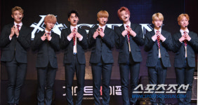 [포토] 아스틴 많이 사랑해주세요