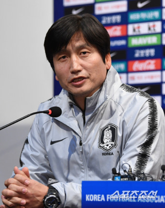 [포토] U-20 정정용 감독 '이강인 A대표팀 발탁 축하!'