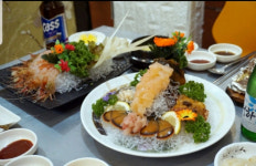 포항 여행 시 꼭 가볼만한곳 영일대 맛집 묵돌이 신선한 랍스터회와 단맛나는 생새우