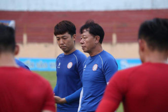 '베트남 한류' 정해성 감독의 호치민 또 극장승! V리그 선두 탈환