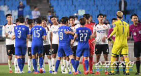 [포토] 수원 광주 꺾고 FA컵 8강 진출