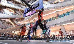 [포토] 대형쇼핑몰에서 펼쳐지는 3X3농구
