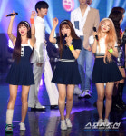 더쌈&오마이카츠 | [포토] 오마이걸, 더쇼 1위라 즐거워!