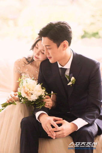 [단독]'펜싱황제'구본길, 미모의 승무원과 내달 12일 화촉