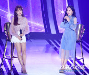 [포토] 초이&웨이, 노래할 때가 제일 예뻐!