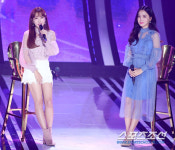 주식회사 초이엔터 | [포토] 초이&웨이, 감성 자극하는 무대!