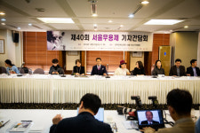 무용인들의 최대 축제 40회 서울무용제, 열정과 감동의 무대 스타트