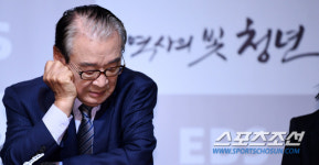 [포토] 이순재, '고심'