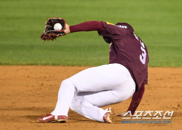 LA 다저스 김혜성, 환상적인 선발 데뷔로 팀의 승리에 기여
