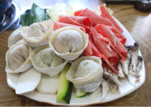 신선한 재료로 꽉찬 만두, 깊은 맛의 육수로 국물까지 다 먹는 곳 경성만두요리전문점