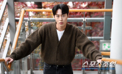 [인터뷰③] 이재욱 실제 성격·연애? 어하루 백경과 검블유 설지환의 딱 중간