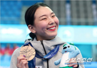 '한국다이빙의 뉴아이콘' 김수지, 코카콜라 체육대상 7월 MVP