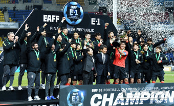 [포토] 축구대표팀 '동아시안컵 챔피언 차지'